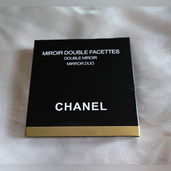CHANEL Miroir Double Facettes Makeup Compact Mirror NIB - Picture 3 of 5